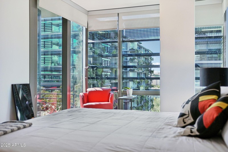 40-web-or-mls-E Kierland Blvd-L2310r-024