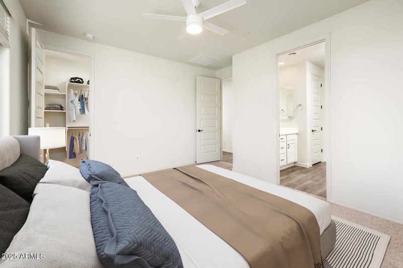 13506_w_cassia_trl_masterbedroom