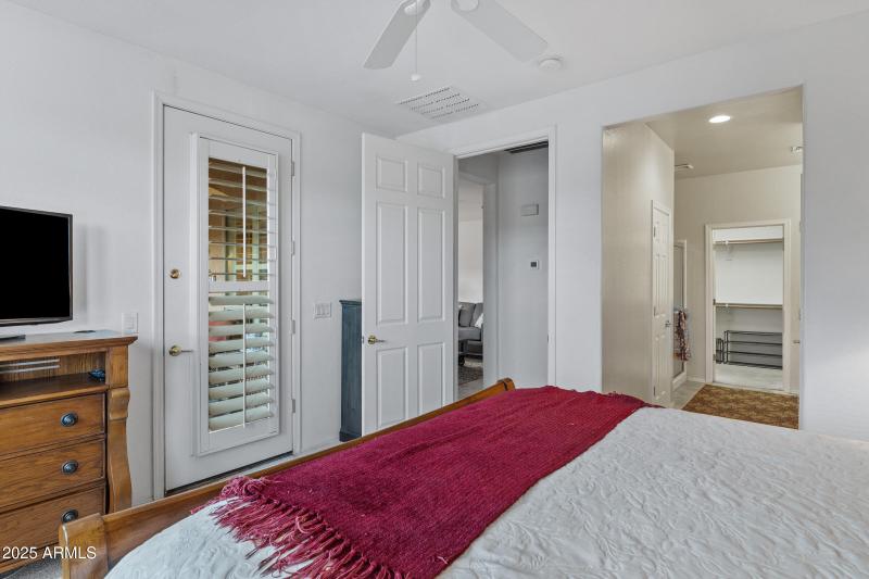 42551 W Candyland Pl-23