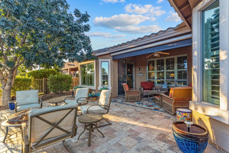 42551 W Candyland Pl-30