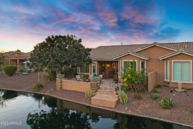 42551 W Candyland Pl-50