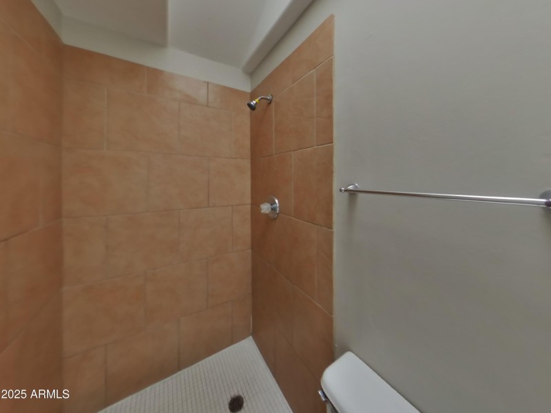 8_pc_yGvQ5OrOTx_1YWENBp8QO_layout_0