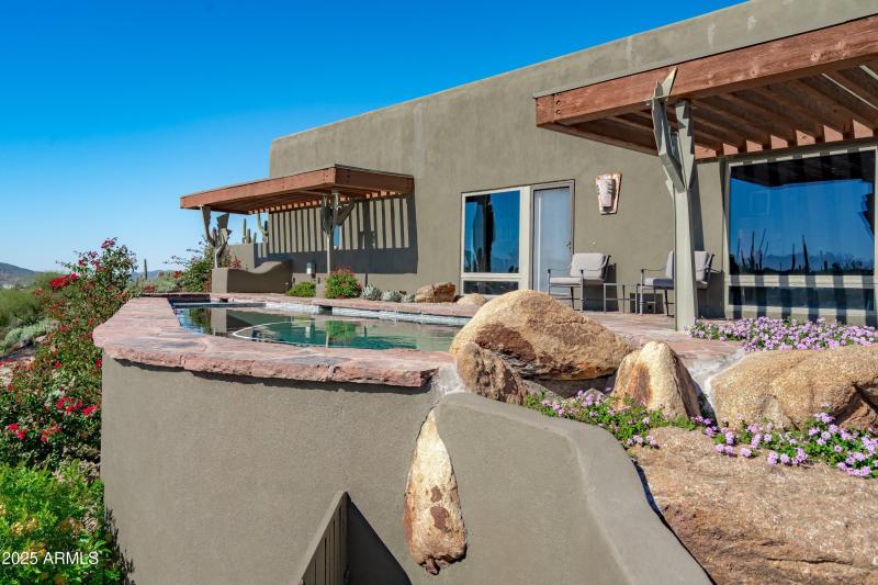 88-Pool and Walking Trail