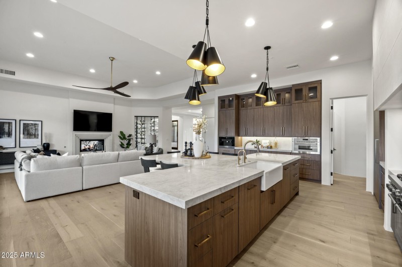 Photo by ChaseCapture