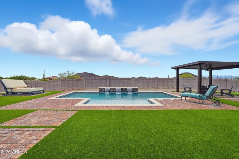 Pavered & Turf Backyard