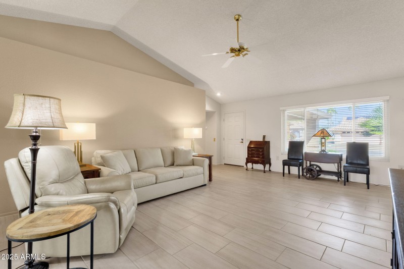 8-web-or-mls-14627-w-trading-post-dr