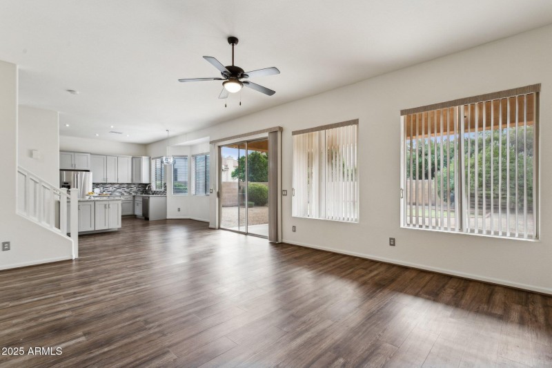 5455 W Buffalo St - Family & Kitchen