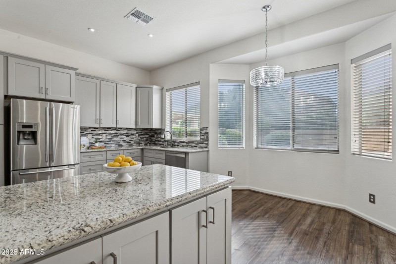 5455 W Buffalo St - Kitchen