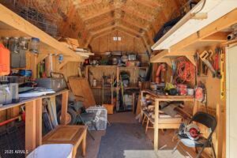 20251019215708296493000000