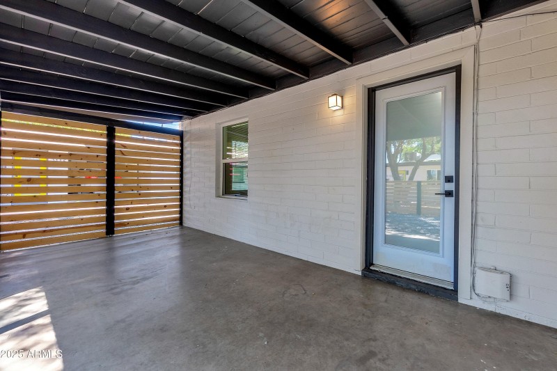 013_COVERED PATIO AREA