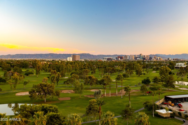 Crystal Point Penthouse-20