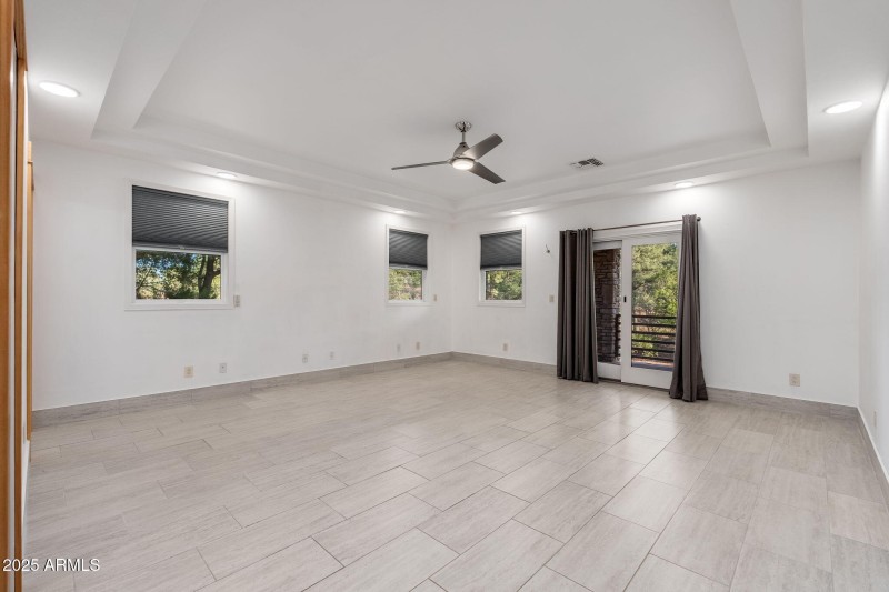 203 S Crescent Moon - 18