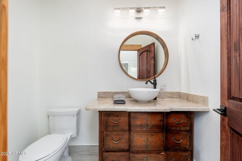 203 S Crescent Moon - 34