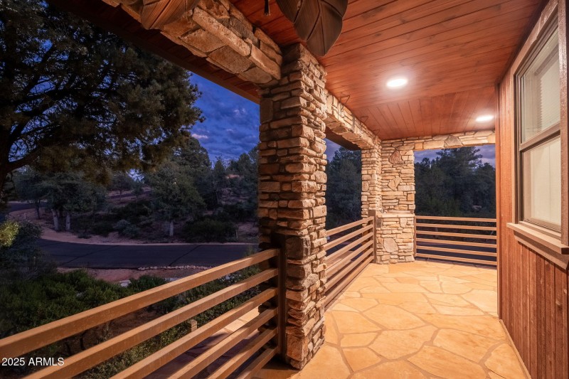 203 S Crescent Moon - 76