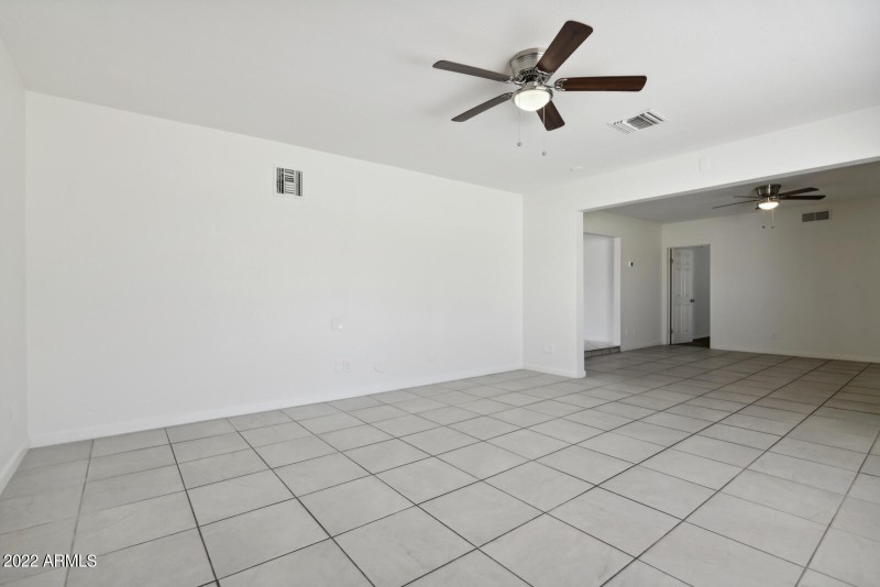 010_1600x1067_mls_1600x1067 (48)