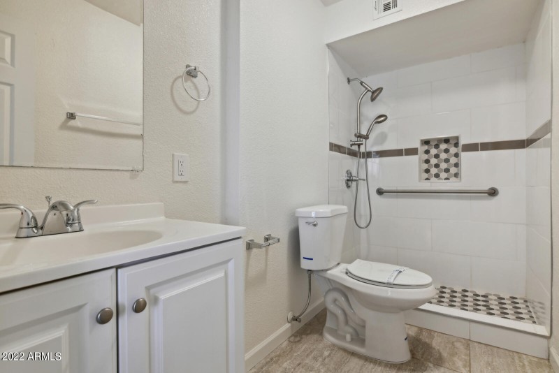 024_1600x1067_mls_1600x1067 (42)