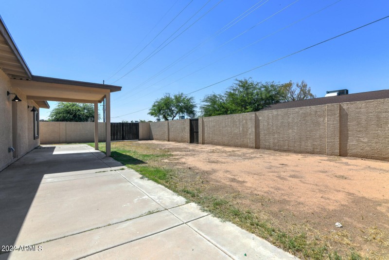 027_1600x1067_mls_1600x1067 (2)