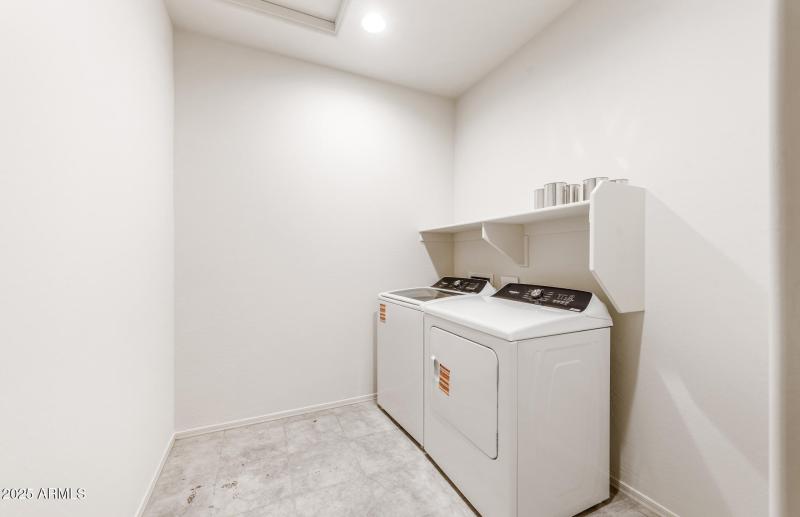 21 - Laundry Room