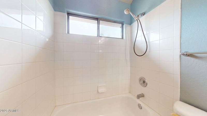 6510-S-Hazelton-Ln-142-10242025_153742