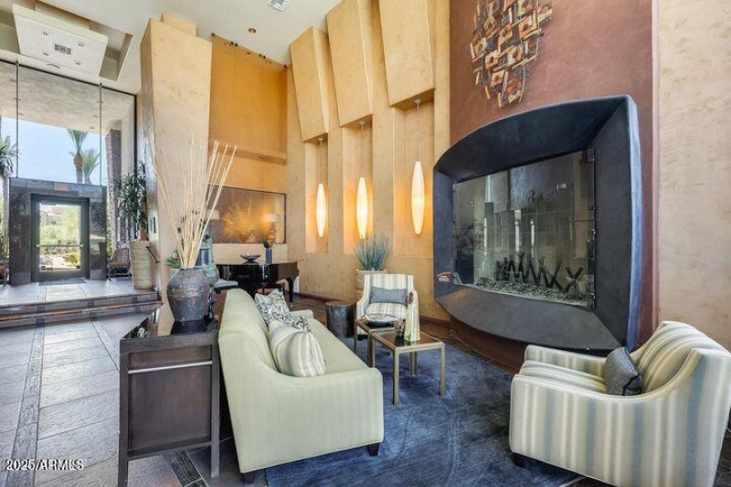 20250813004039682108000000-o