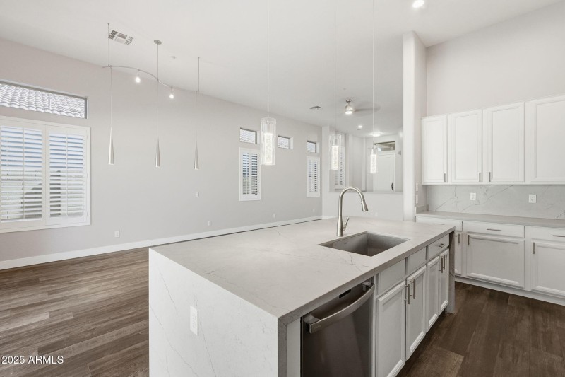 17-web-or-mls-017_ListerPros