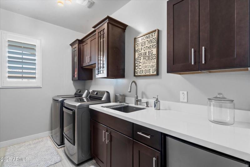 29-Laundry Room upstairs