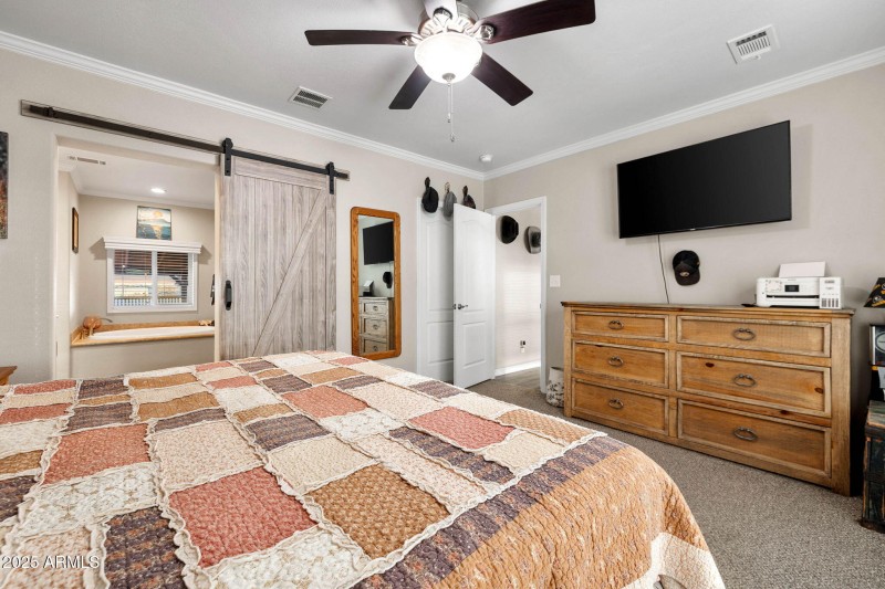 24-Primary Bedroom (2)