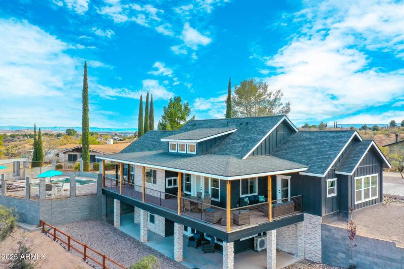 Driveway Entry View of Main House