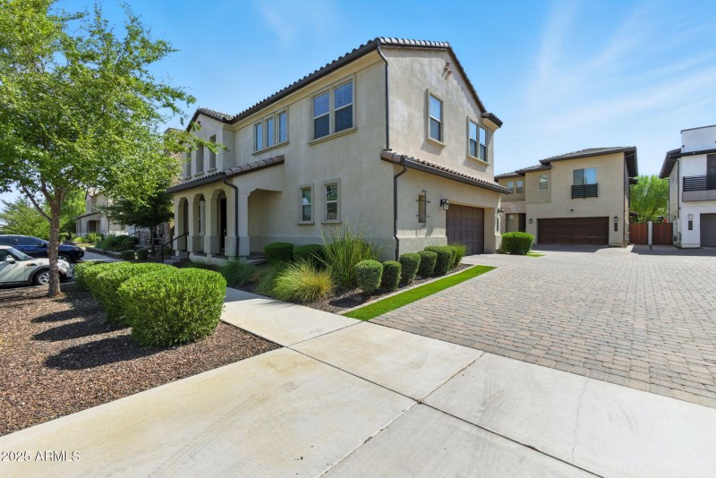 3-web-or-mls-389A1010 Ruben Ortiz