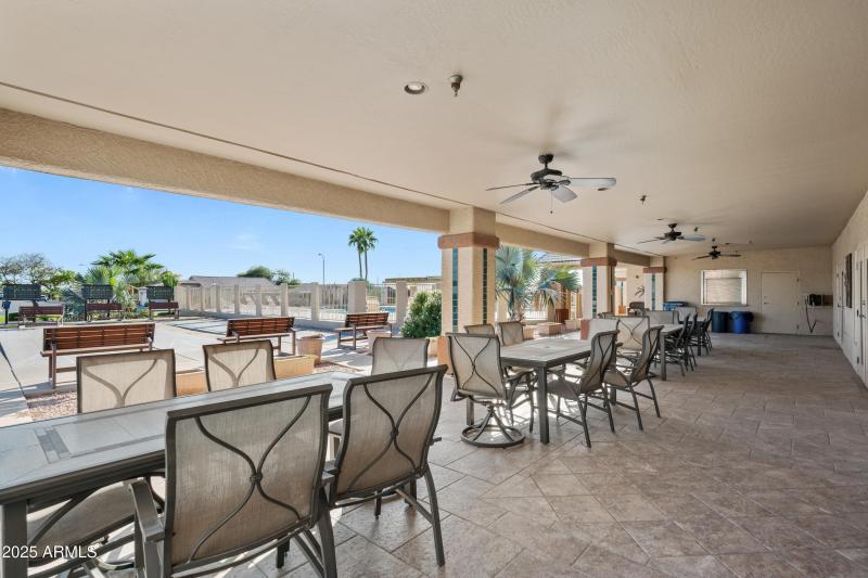 20-MeridianManor-ocupix-Comm