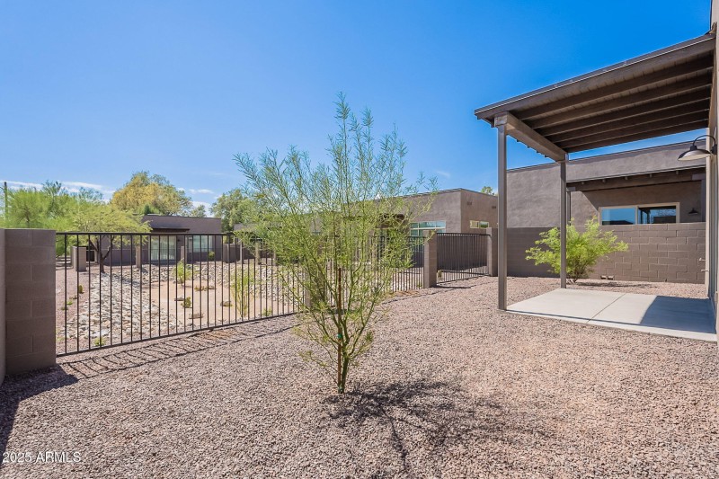 38-web-or-mls-Hidden-38