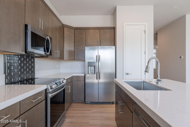 7-web-or-mls-Hidden-7