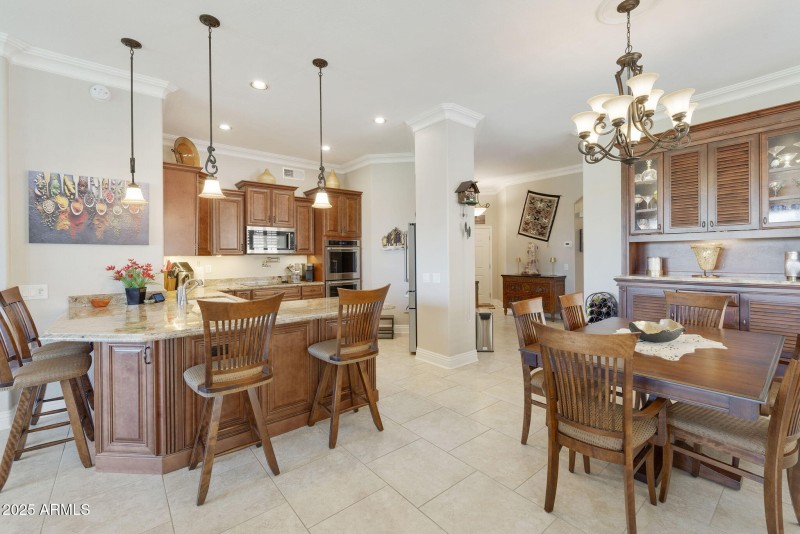 Great Room Dining off kitchen