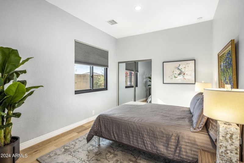 Guest Bedroom Details