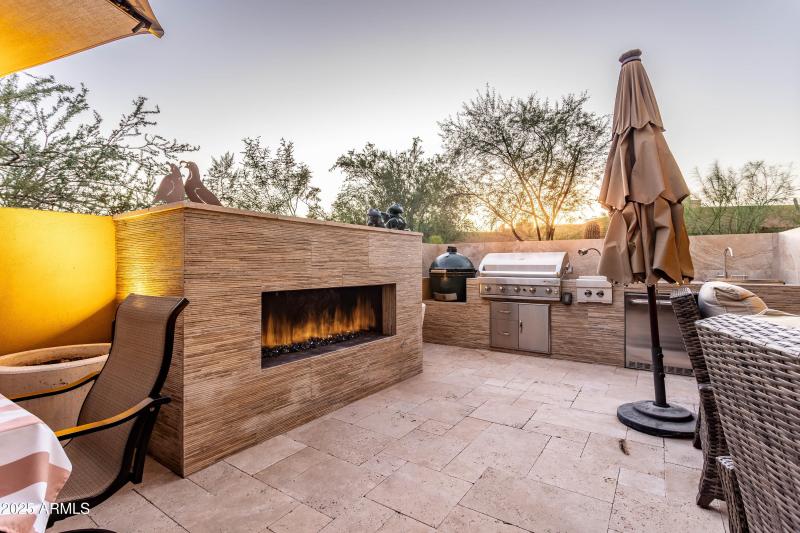 back exteior patio 02 with flame(1)