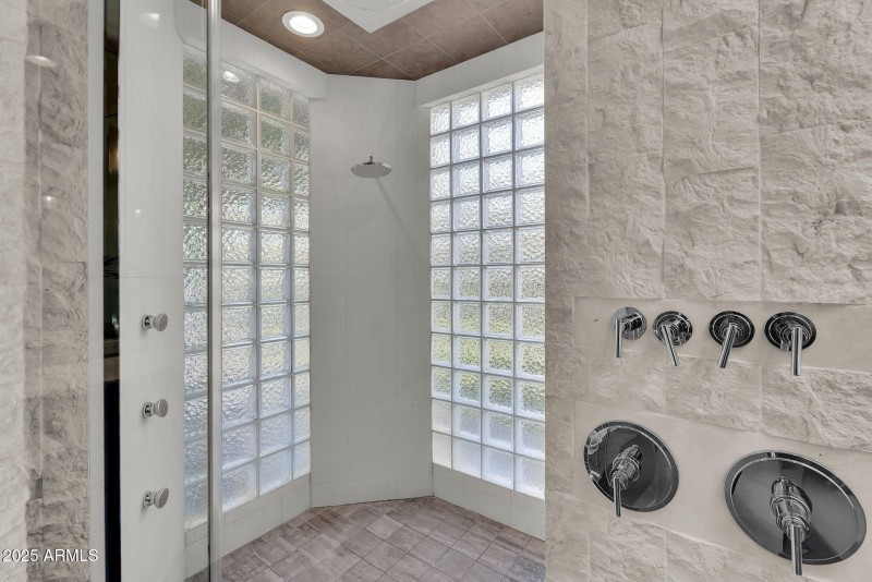 68-web-or-mls-Soft Wind-51