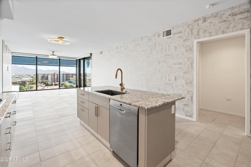 Island Dining & Prep