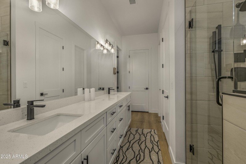 2590-cottonrose-lane-flagstaff-az-usa-00