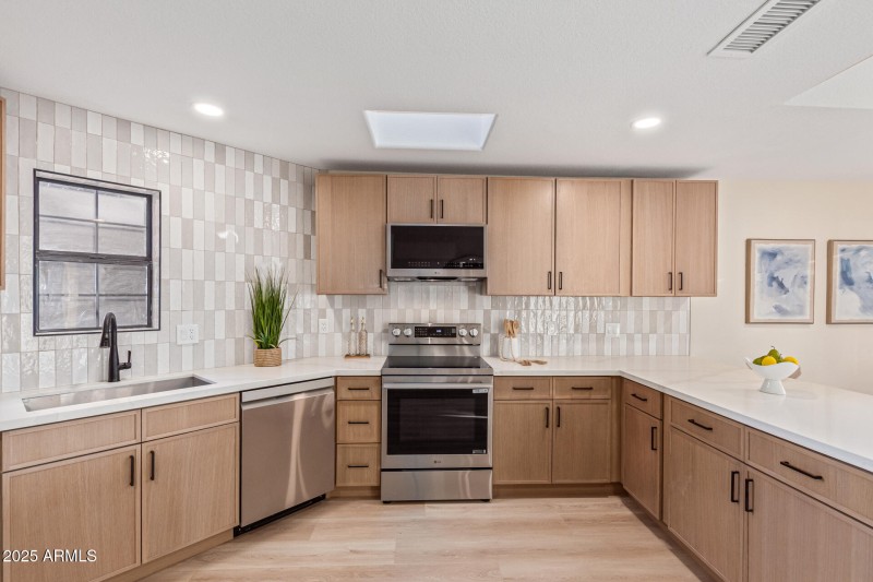 Kitchen Range & Hood Detail