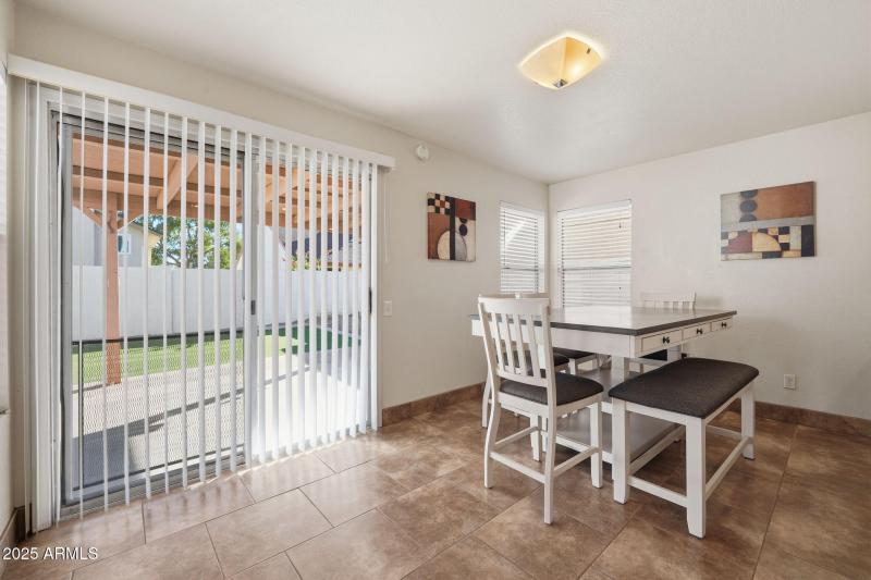 10-web-or-mls-SA107558 Lawrence Fung