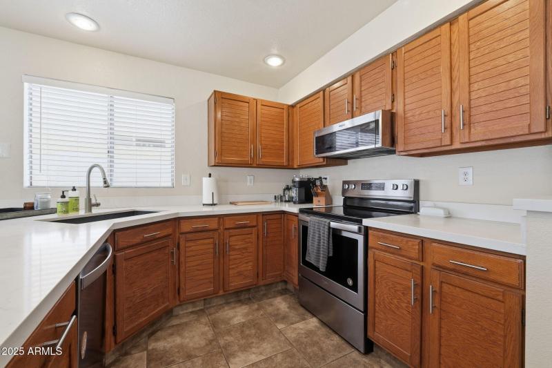 14-web-or-mls-SA107570 Lawrence Fung