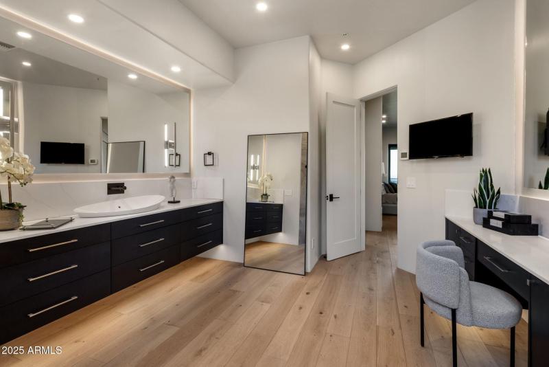 Her Primary Bathroom