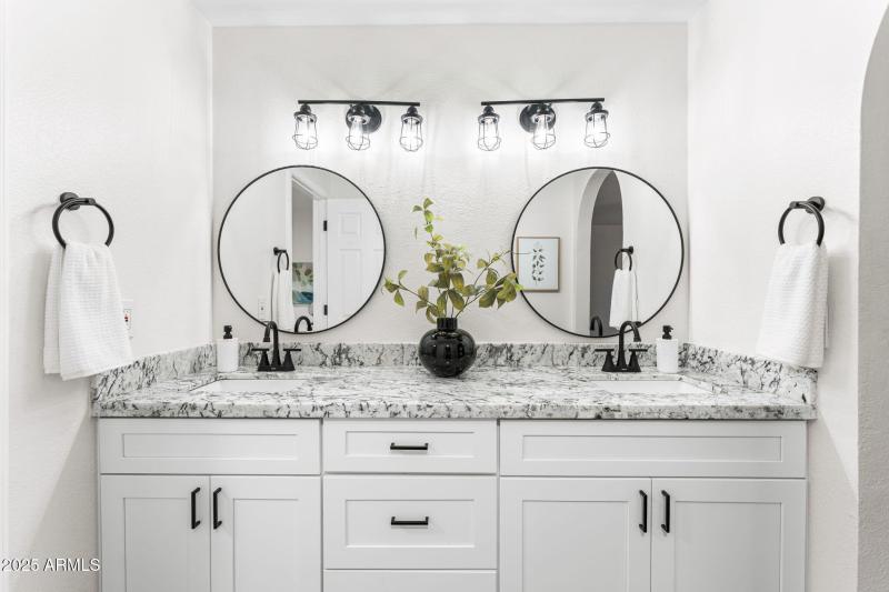 15833 N 60th Way, Scottsdale AZ 85254