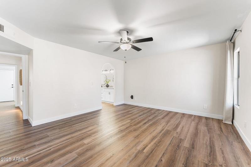 15833 N 60th Way, Scottsdale AZ 85254