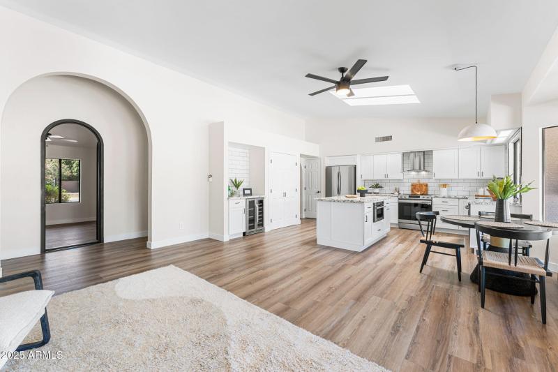 15833 N 60th Way, Scottsdale AZ 85254