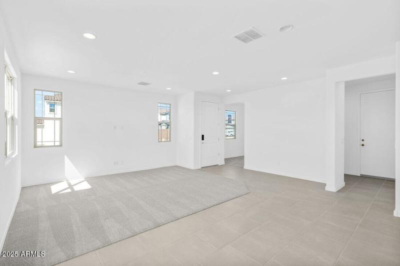 25161 N 165th Lane ~ Ready Now!