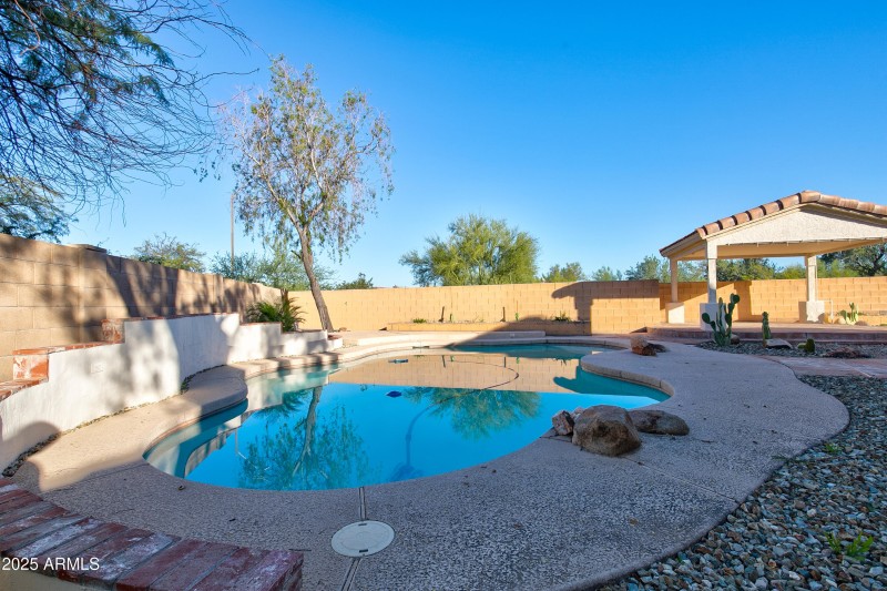 4402 E Creosote drive-36