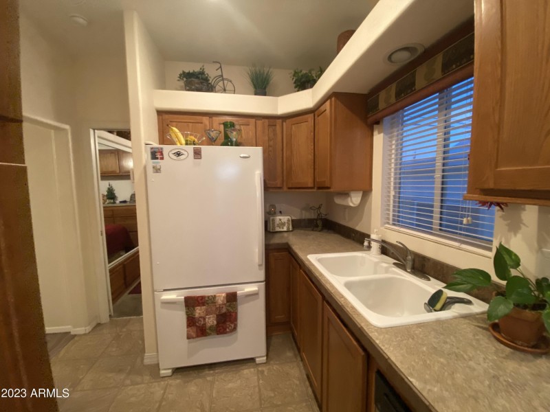 F4B1C25D-F73A-47F2-8E5B-F78F67B2185A