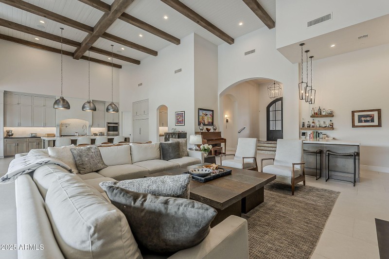 27-web-or-mls-Sunset Vista-17