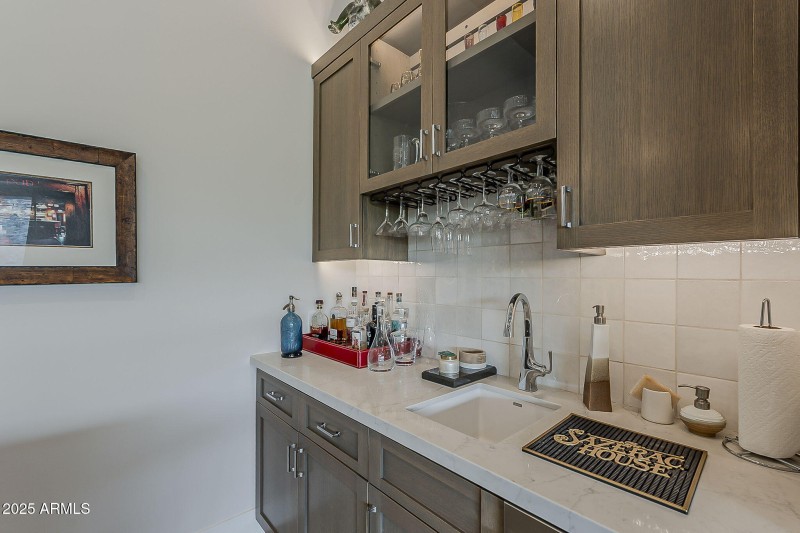 28-web-or-mls-Sunset Vista-18